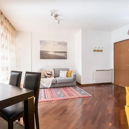 Apartment Comodo - Vicino Fiera Di Roma E Stazione Per L'aeroporto